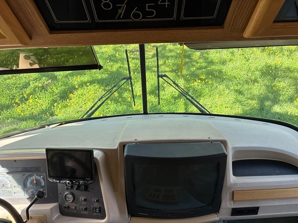 1998 National RV Sea Breeze Motorized Class A