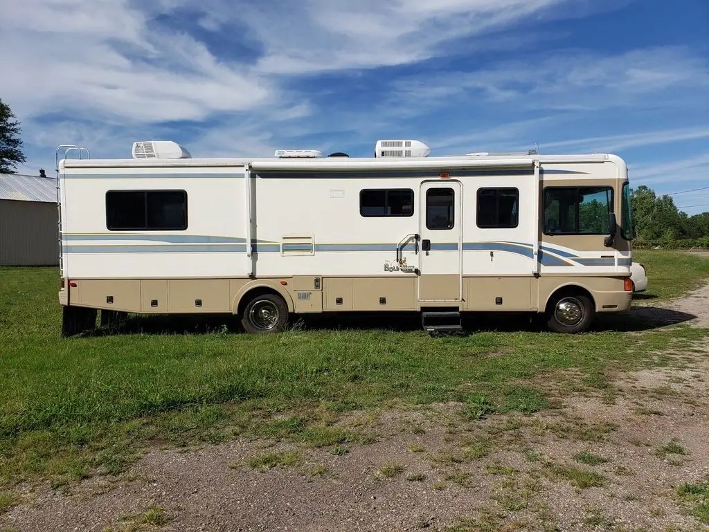 1999 Fleetwood Bounder Class A Motorhome
