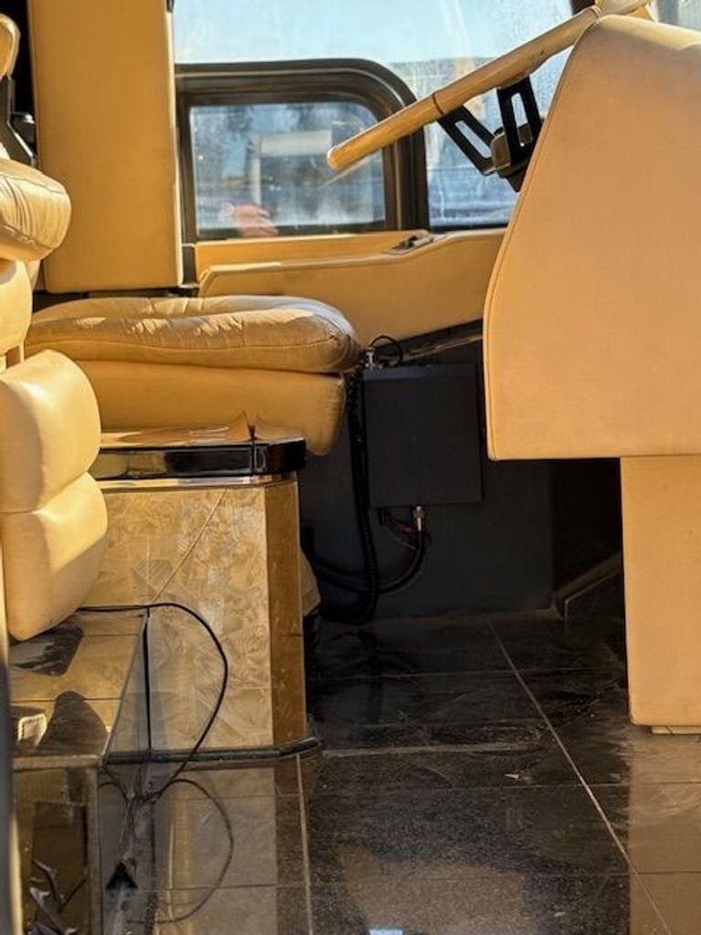 1999 Prevost Vantare Class A Motorhome