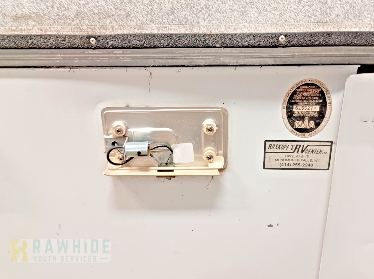 2000 Coleman Fleetwood