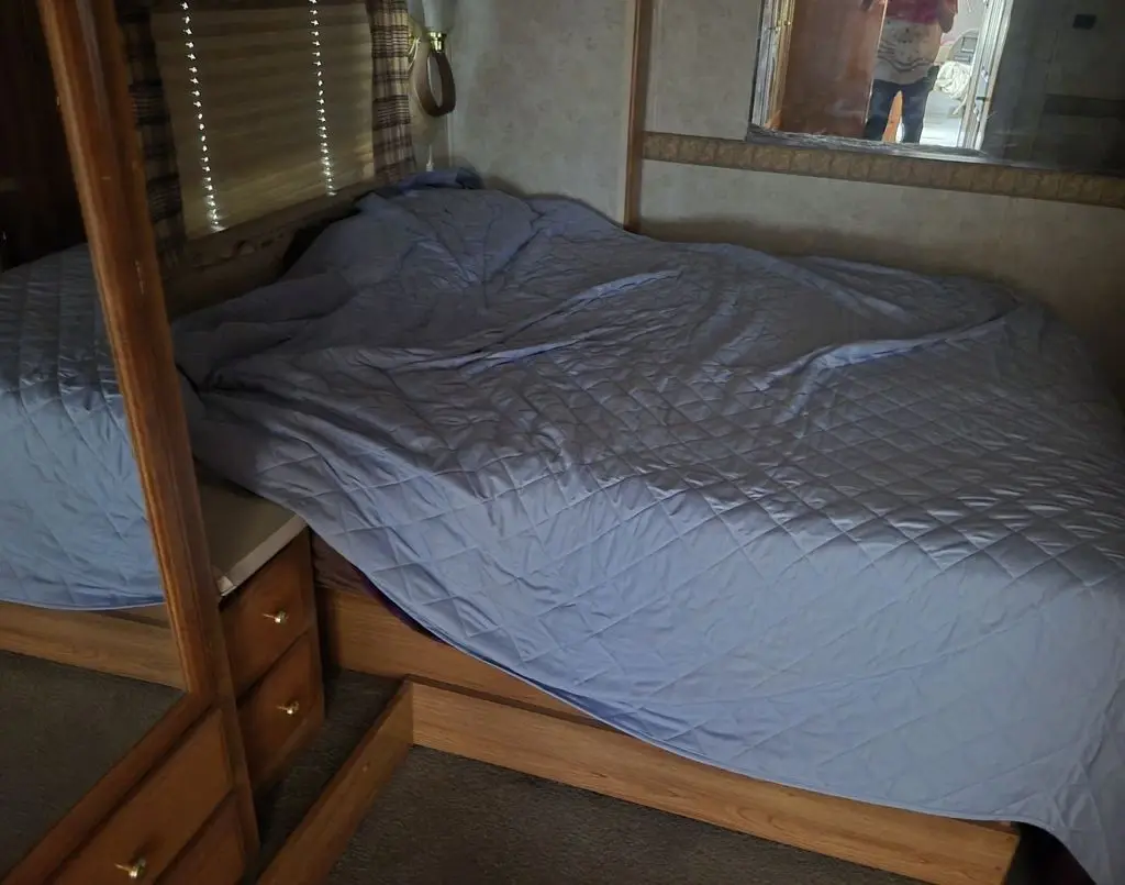 2002 Georgie Boy Landau Class A Motorhome