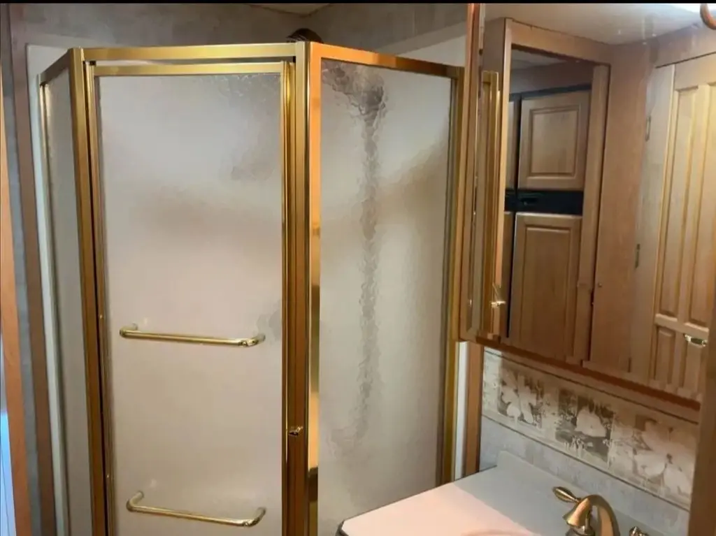 2006 Holiday Rambler Ambassador Class A Motorhome