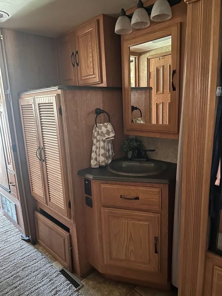 2008 Coachmen Cross Country Class A Motorhome