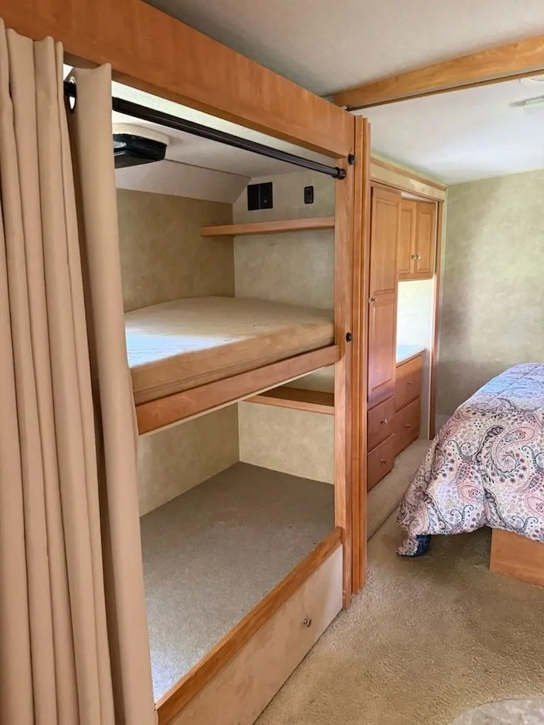2008 Itasca Sunstar Class A Motorhome