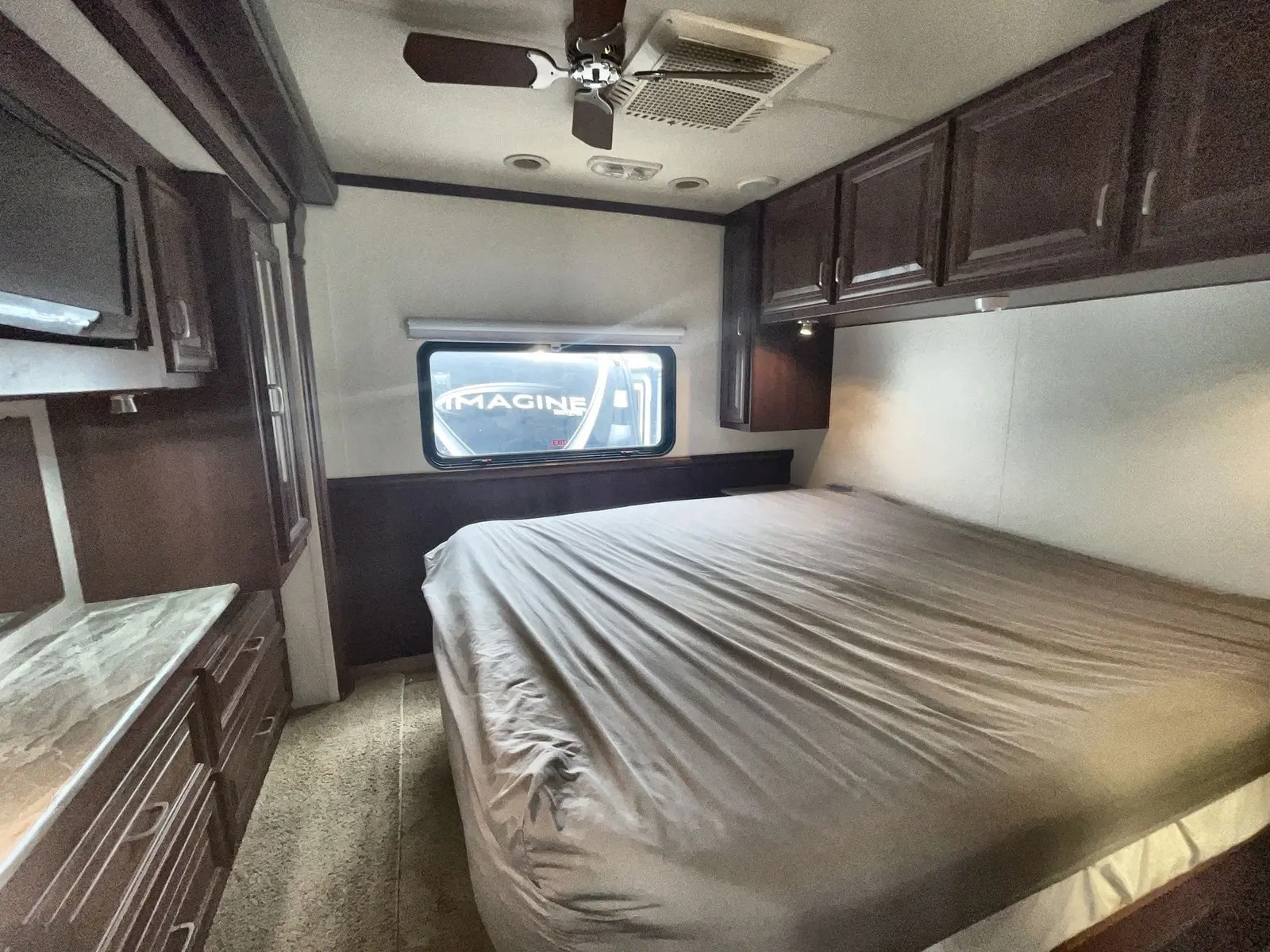 2011 Thor Motor Coach Challenger