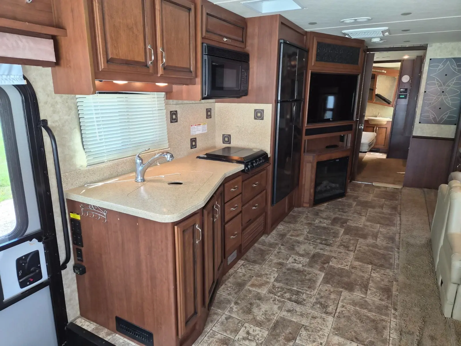 2012 Fleetwood 35K Motorized Class A
