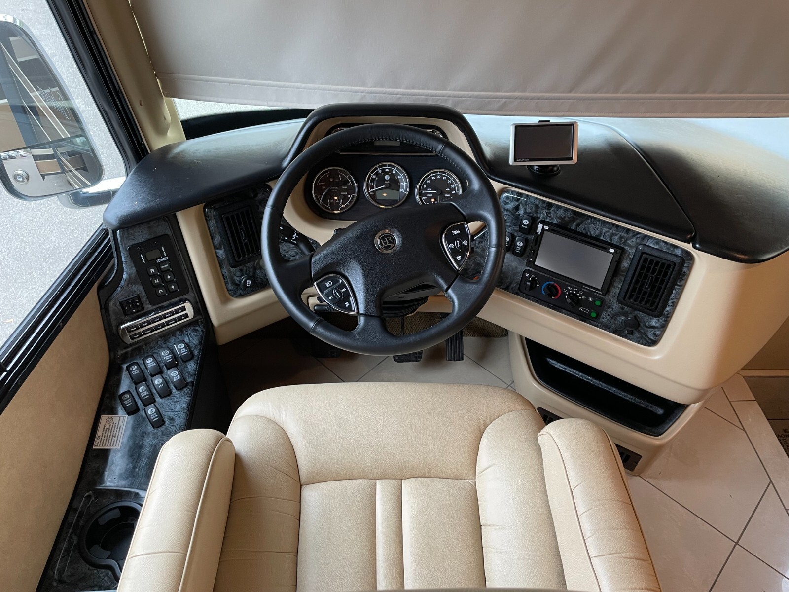 2012 Holiday Rambler Endeavor