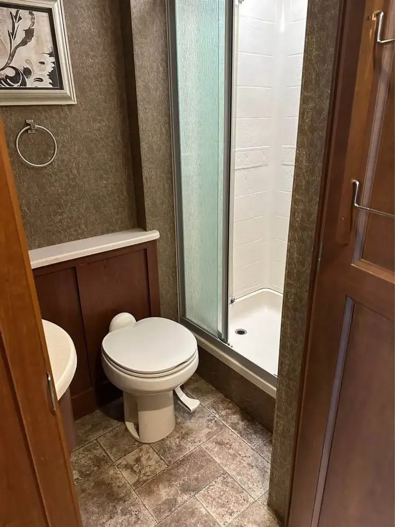 2014 Thor Motor Coach Palazzo Class A Motorhome