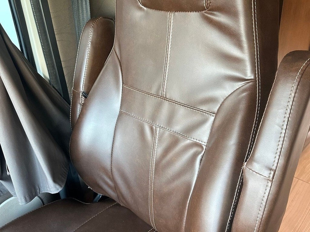 2016 Haulmark Edge Toterhome