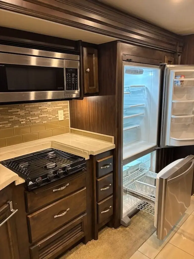 2016 Tiffin Motorhomes Allegro Red Class A Motorhome