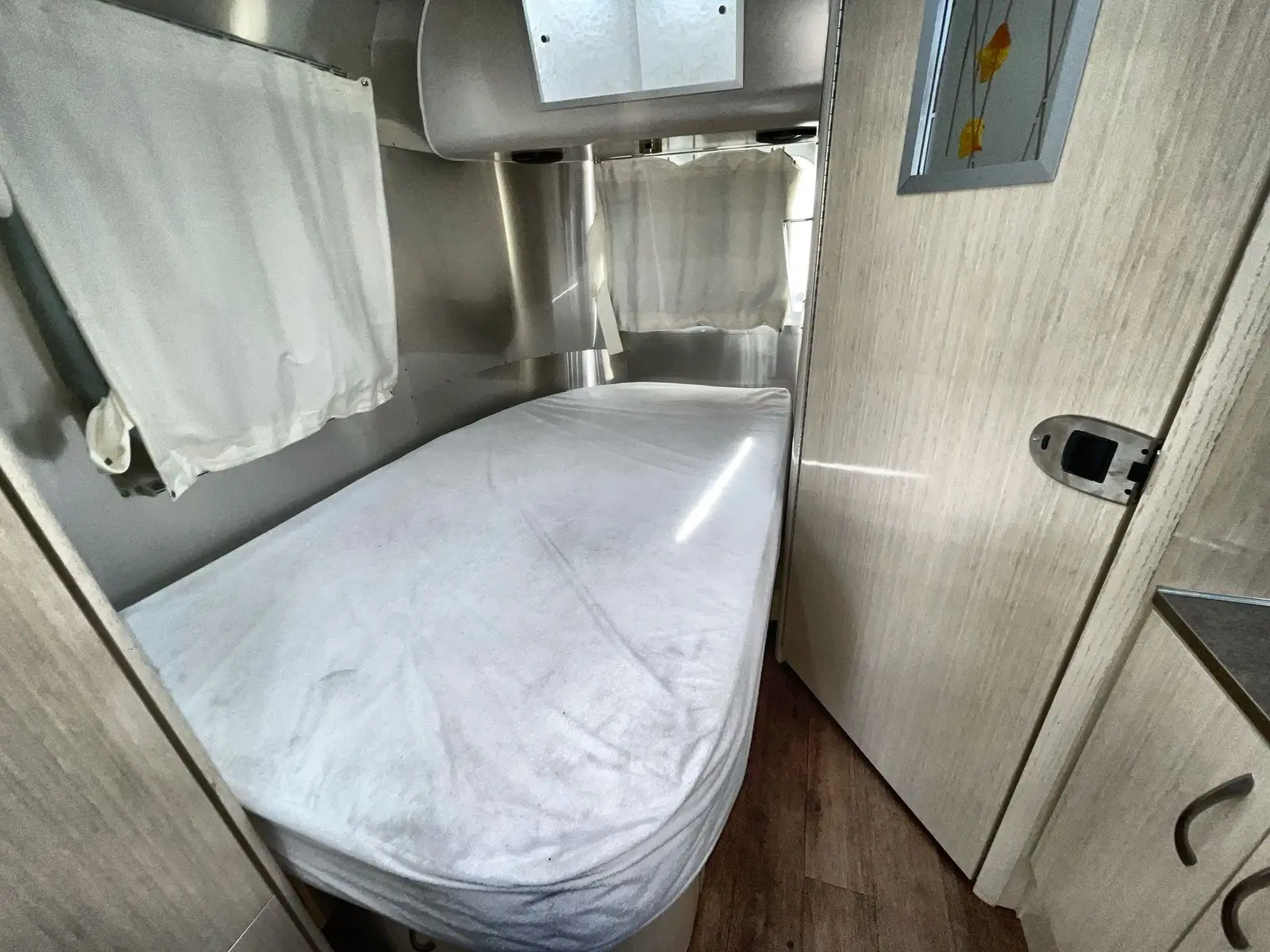 2017 Airstream International Serenity