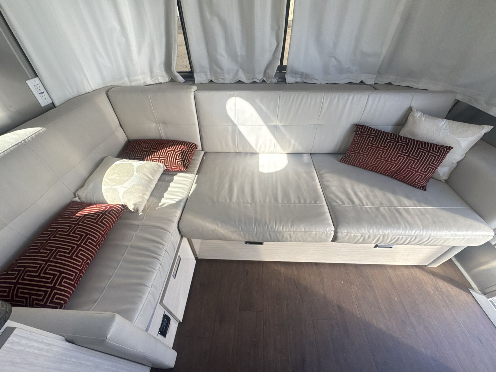 2017 Airstream International Serenity