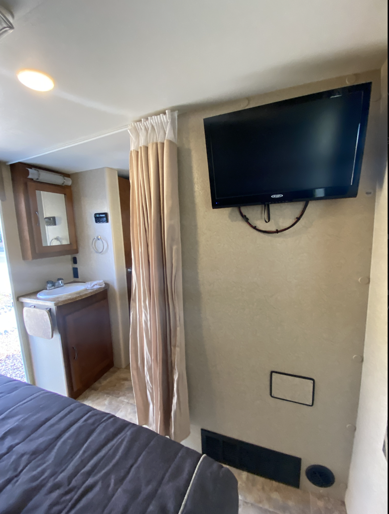 2017 Lance Travel Trailer Travel Trailer