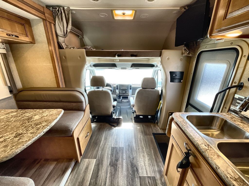 2017 Thor Motor Coach Four Winds Sprinter