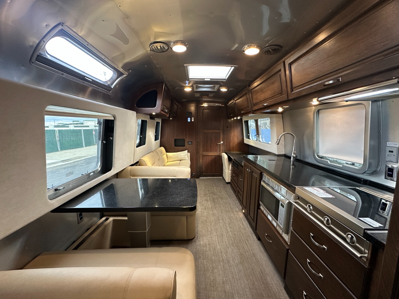 2018 Airstream Classic 33FB
