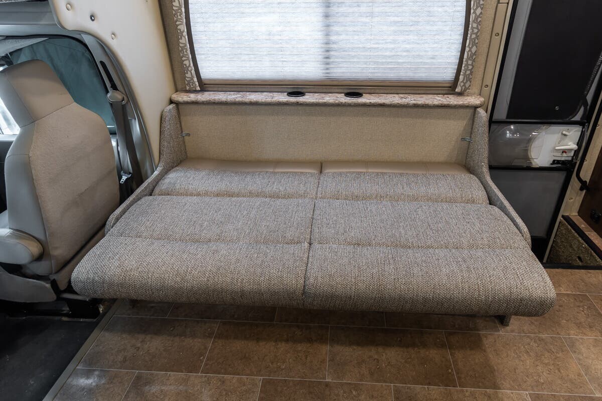 2018 Thor Motor Coach Chateau