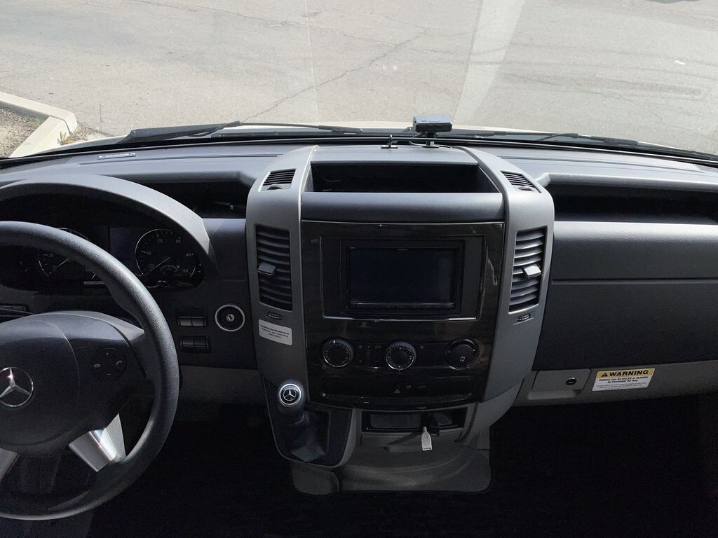 2019 Dynamax ISATA 3 SERIES