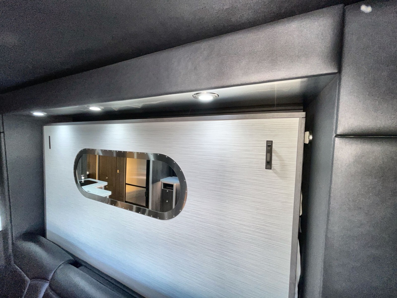 2020 Airstream Atlas