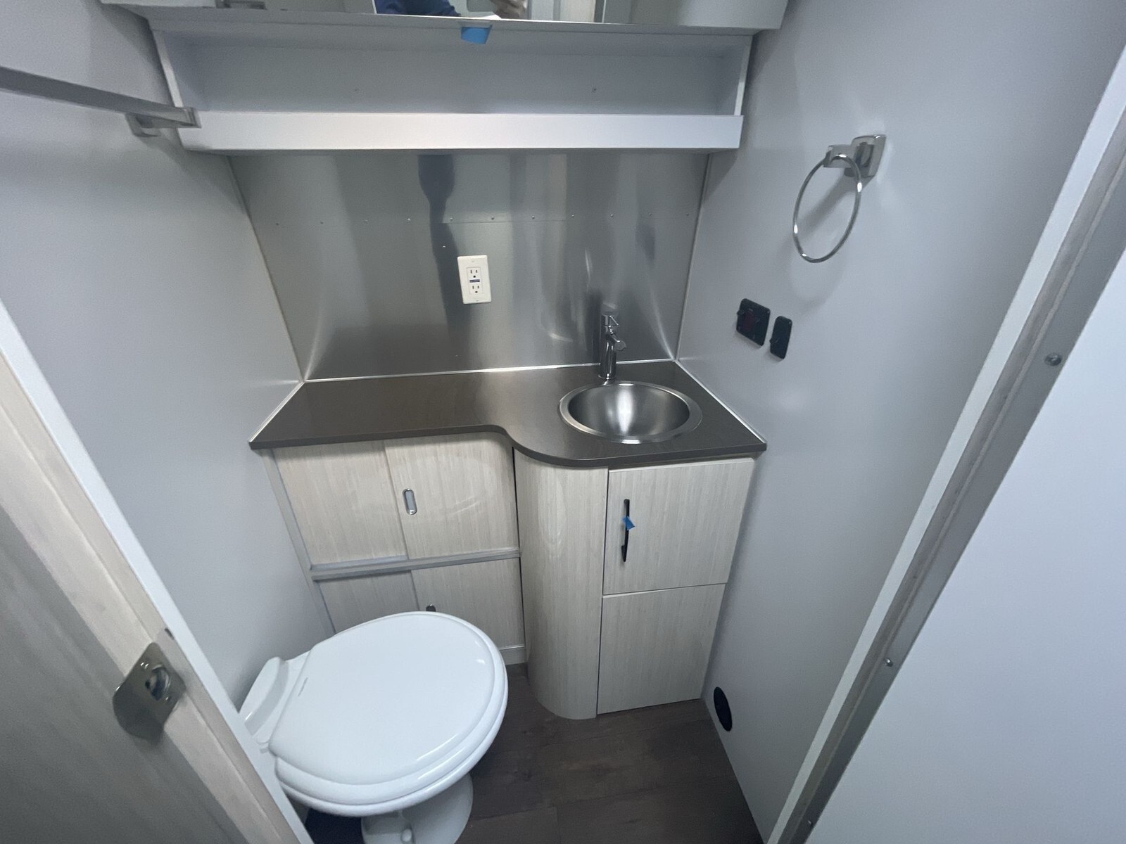 2020 Airstream International Serenity