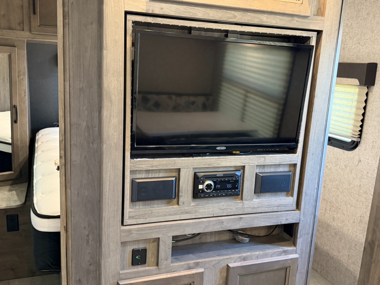 2020 Coachmen APEX ULTRA-LITE