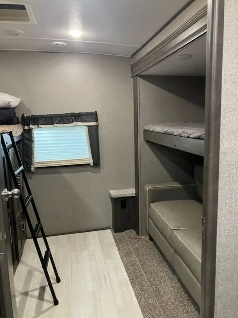 2020 Forest River Rockwood Signature Travel Trailer