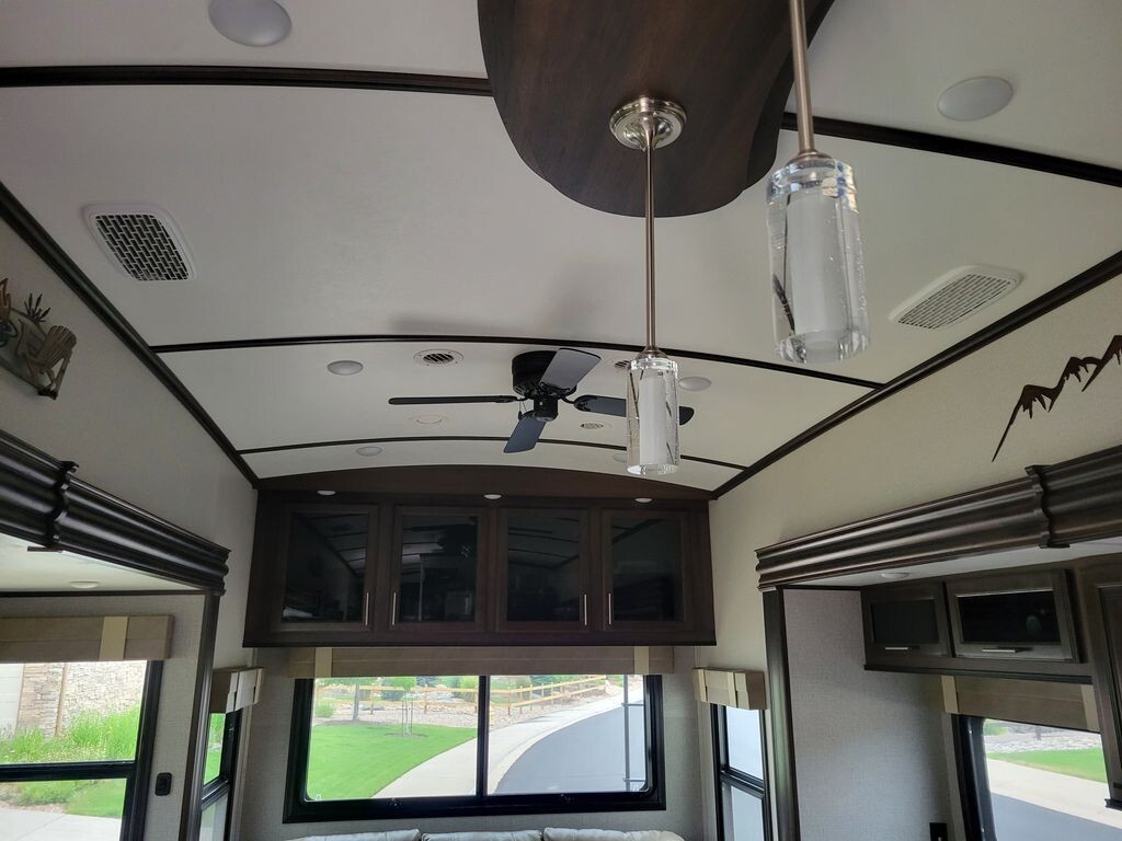 2020 Jayco North Point Fifth Wheel