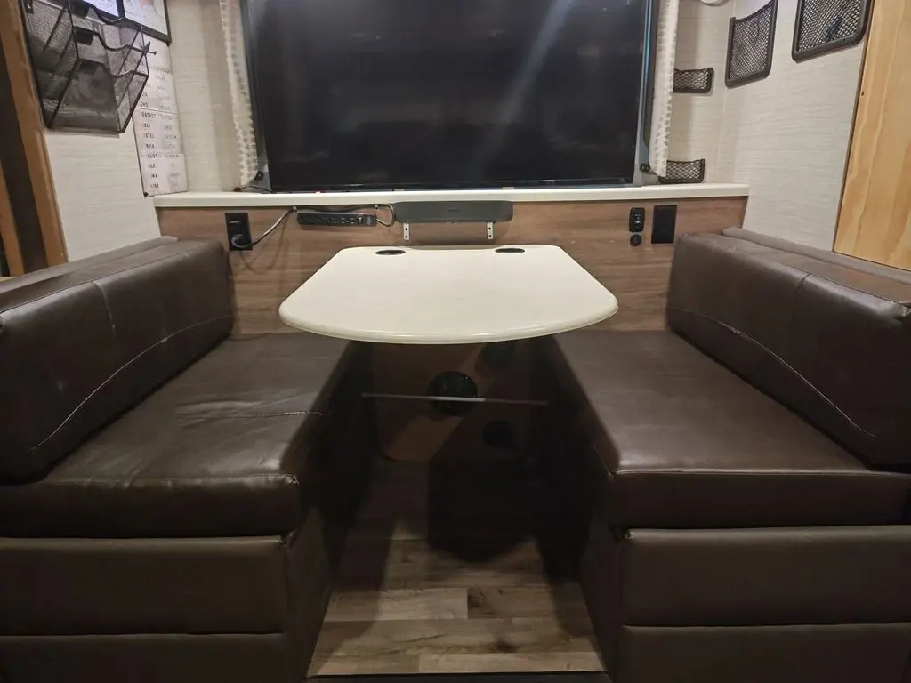 2020 Jayco Precept Class A Motorhome