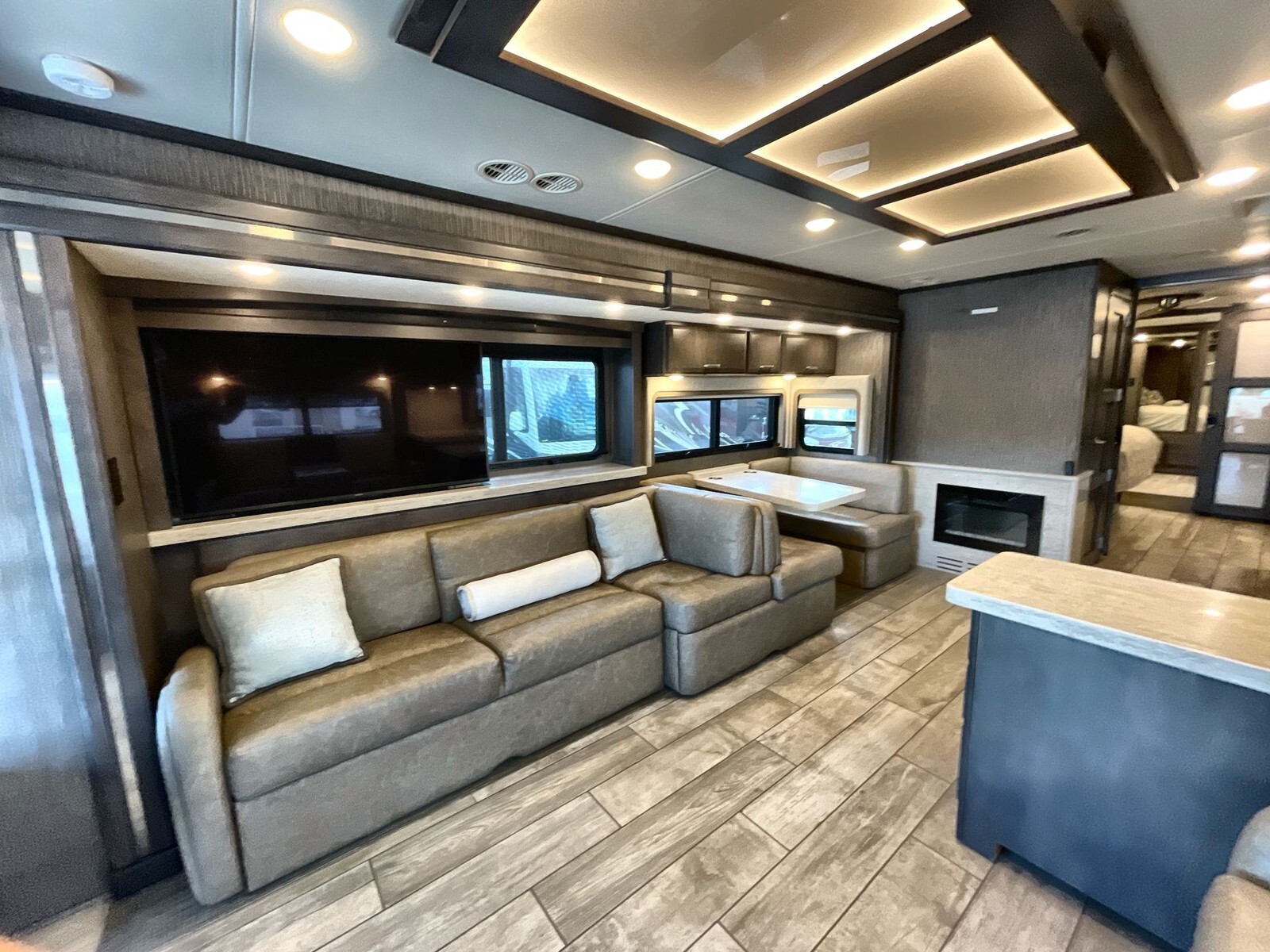 2020 Thor Motor Coach Tuscany