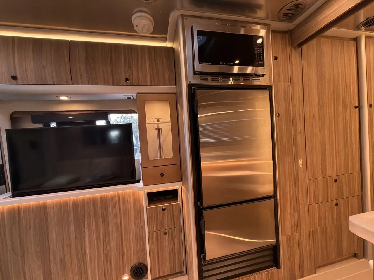 2021 Airstream Atlas Murphy Suite