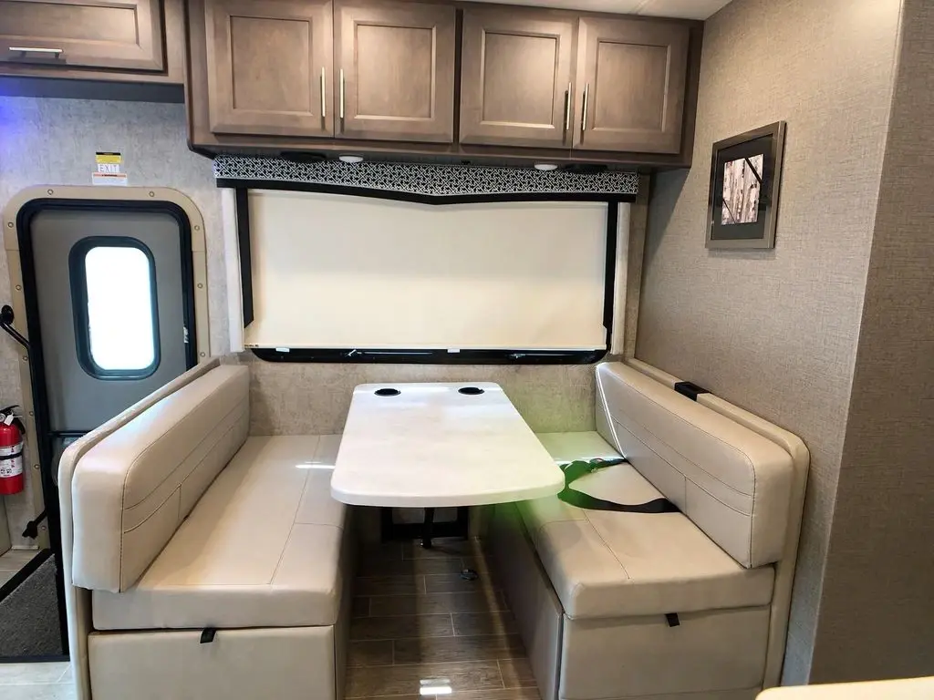 2021 Thor Motor Coach Omni