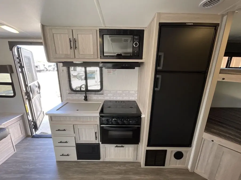 2022 Cruiser RV Twilight Signature