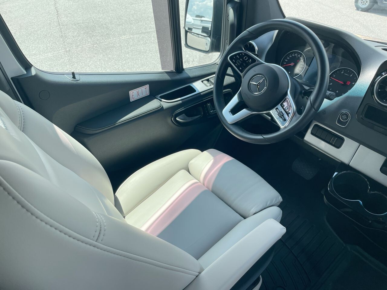 2023 Airstream Interstate 19