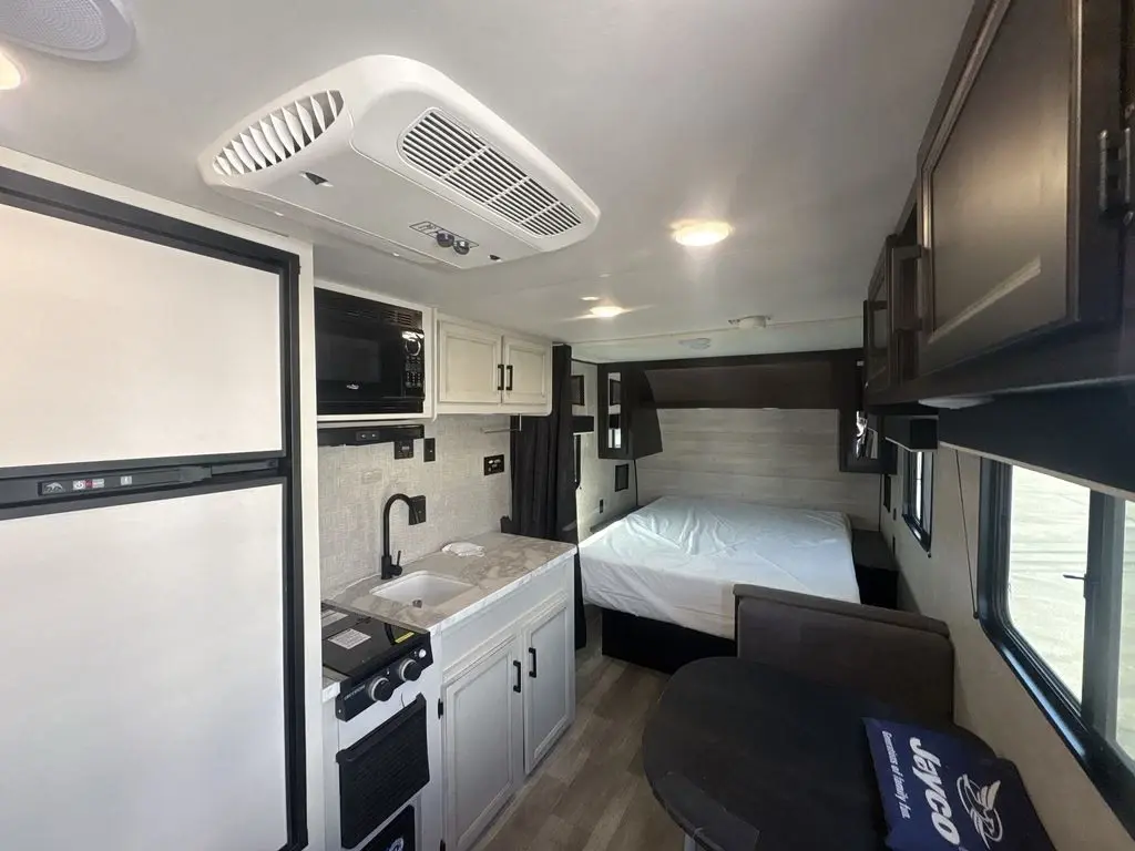 2023 Jayco Jay Flight SLX