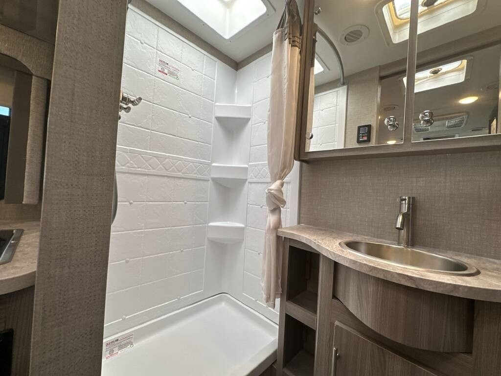 2023 Thor Motor Coach Gemini AWD Motorized Class C