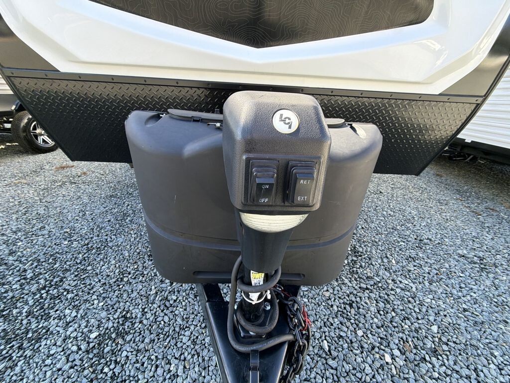 2023 Winnebago Minnie