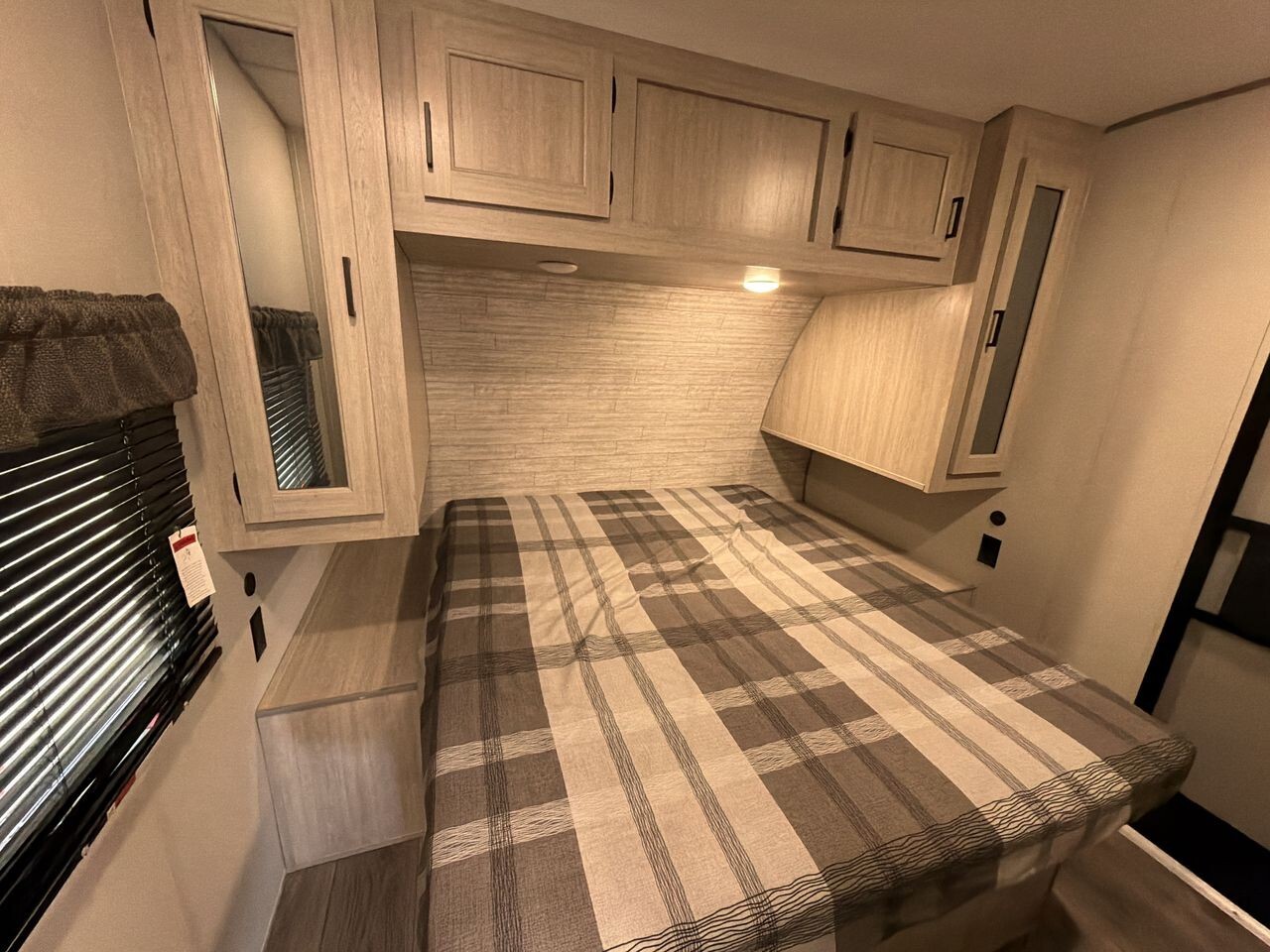 2024 Coachmen Catalina Legacy Edition