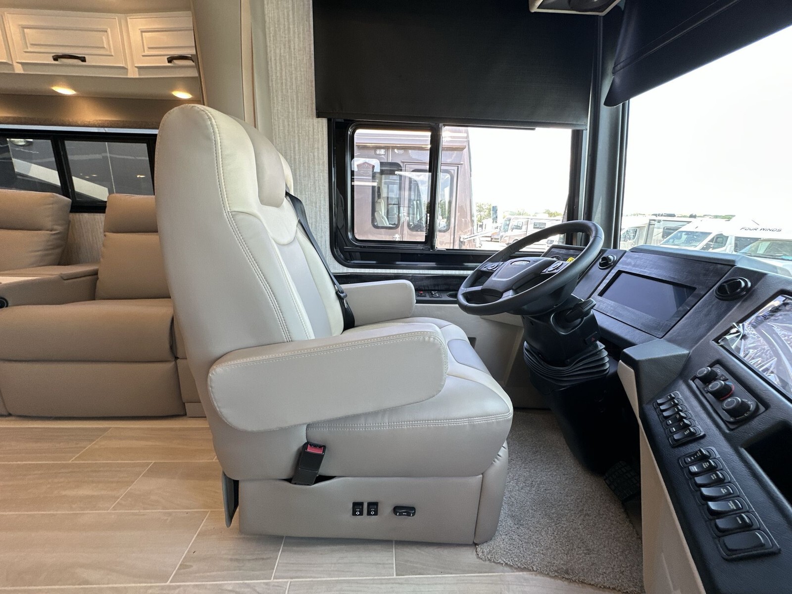 2026 Newmar Dutch Star