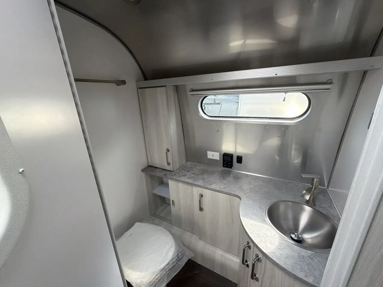 2027 Airstream International