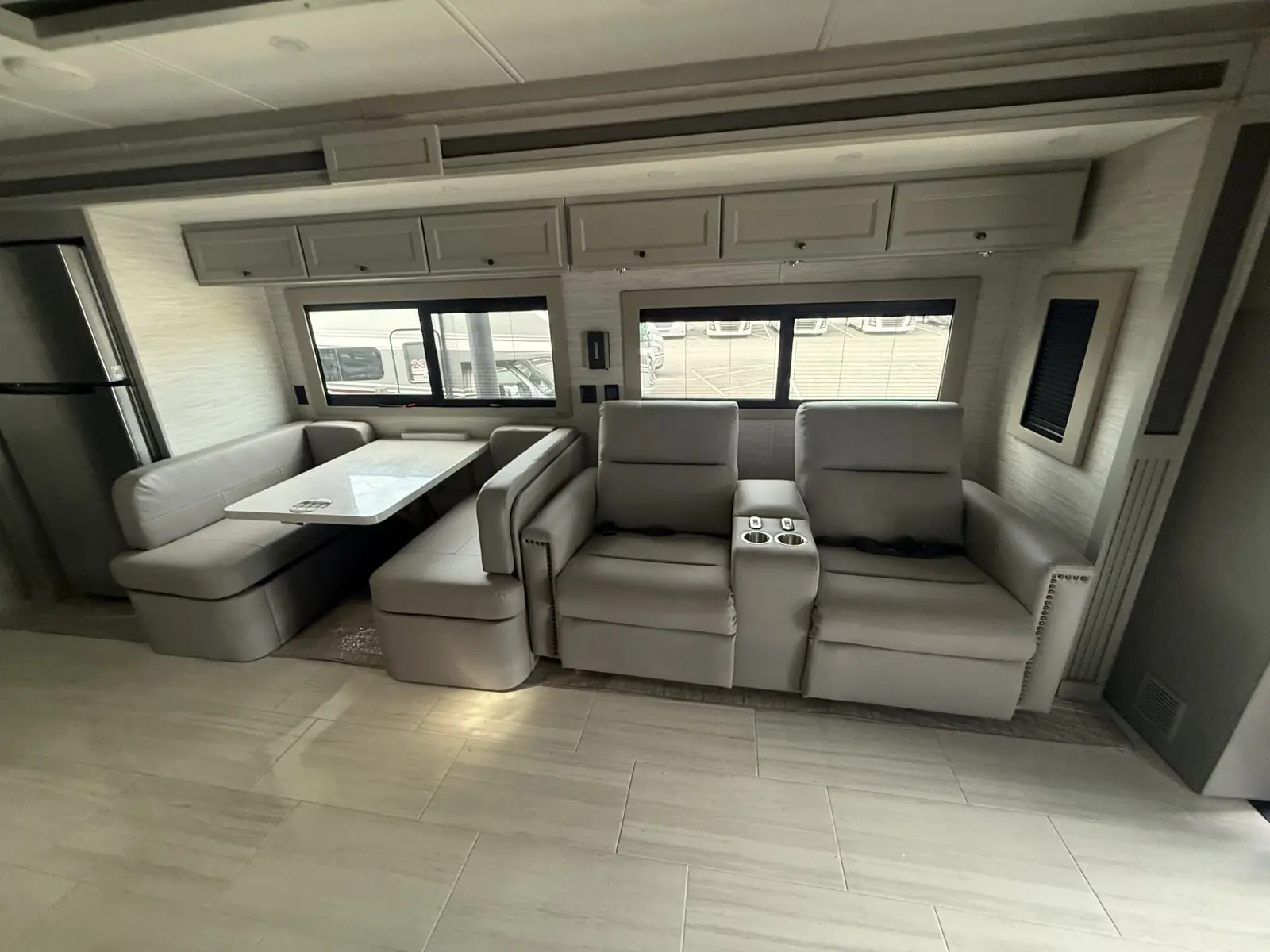 2027 Tiffin Motorhomes Allegro Bay