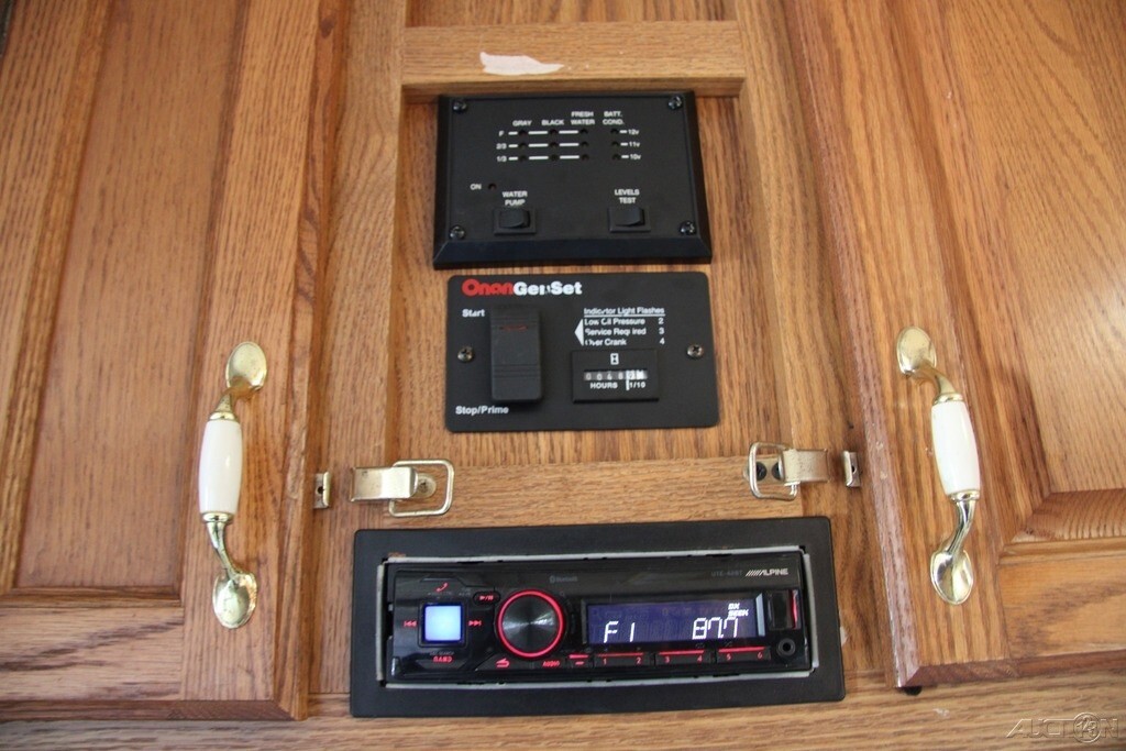 2002 Arctic Truck Camper Pop Up Truck Camper