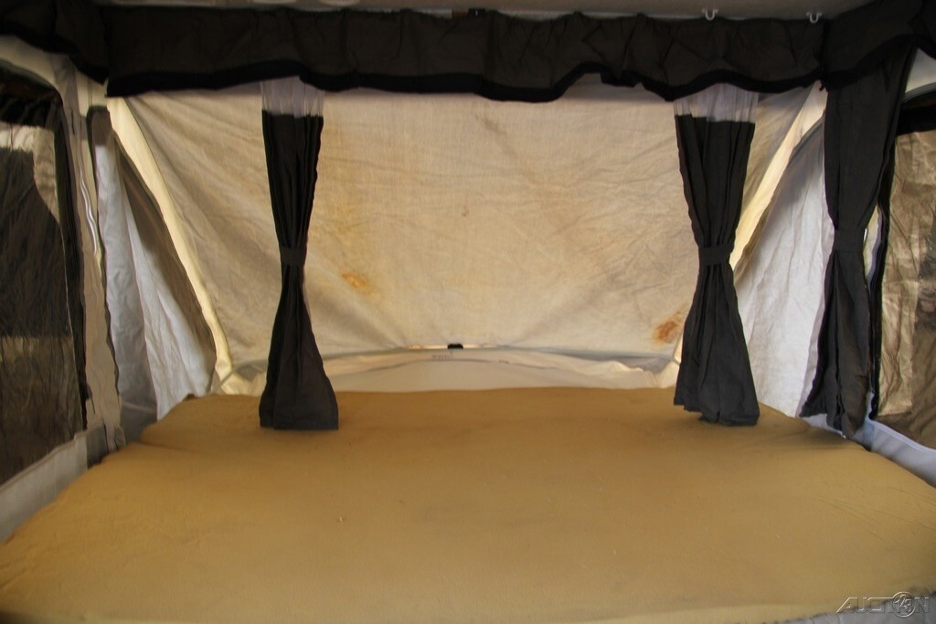 2009 Palomino Banshee Pop Up Pop-Up