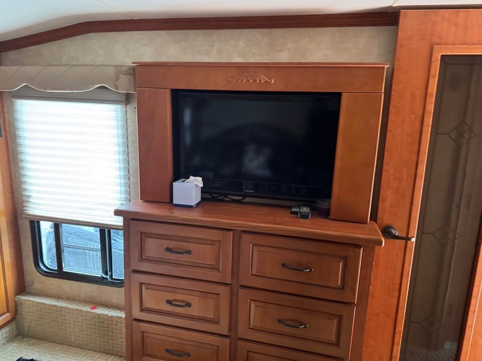2010 Forest River 3804BH 5TH WHEEL
