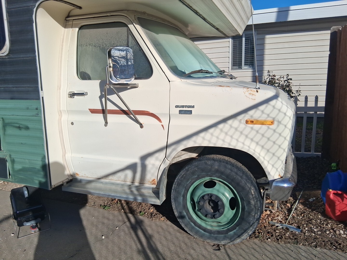 1979 Ford 35C CTV family camper