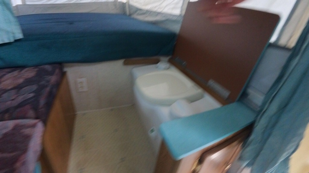 1994 Fleetwood Pioneer Fifth Wheel