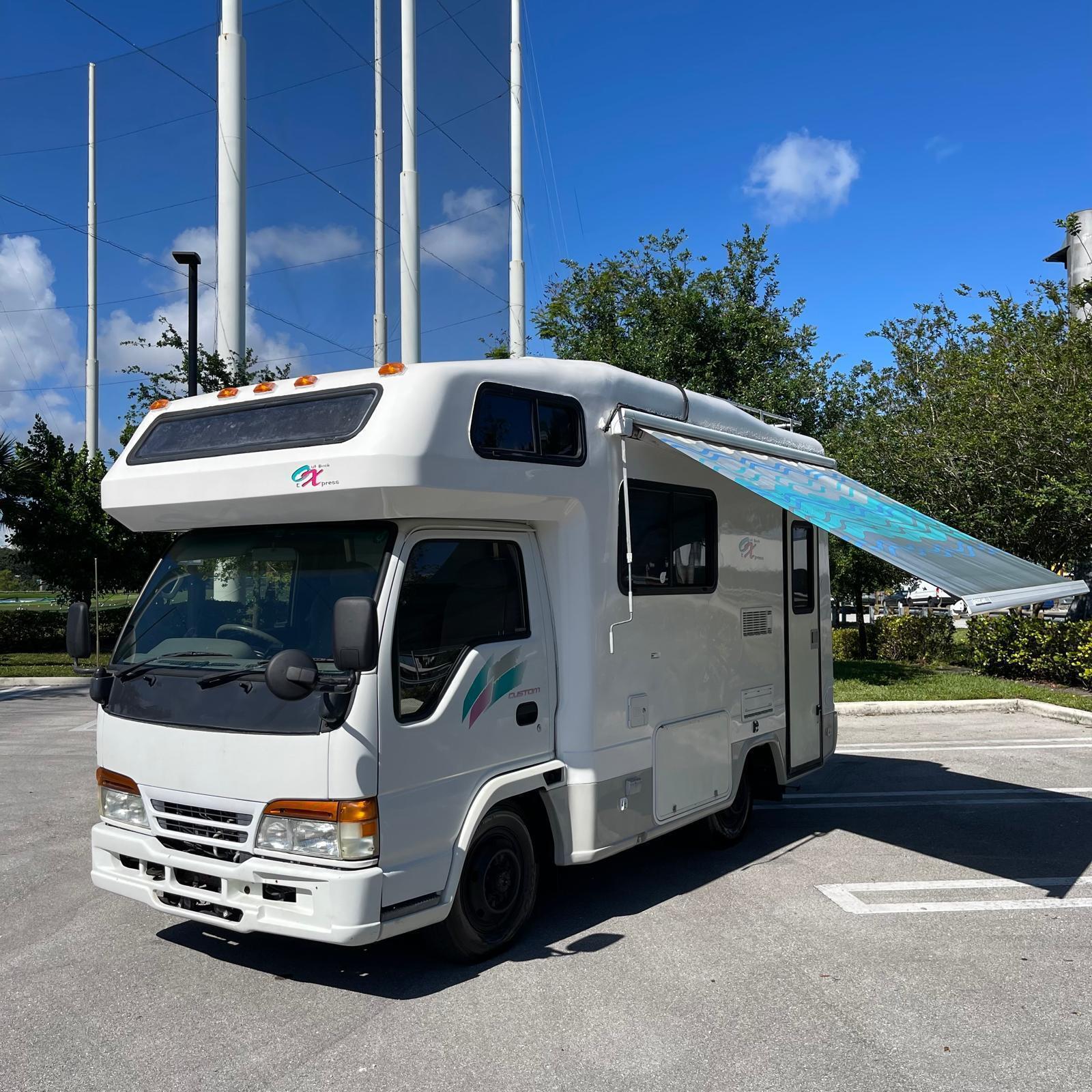 1997 White ISUZU ELF RV