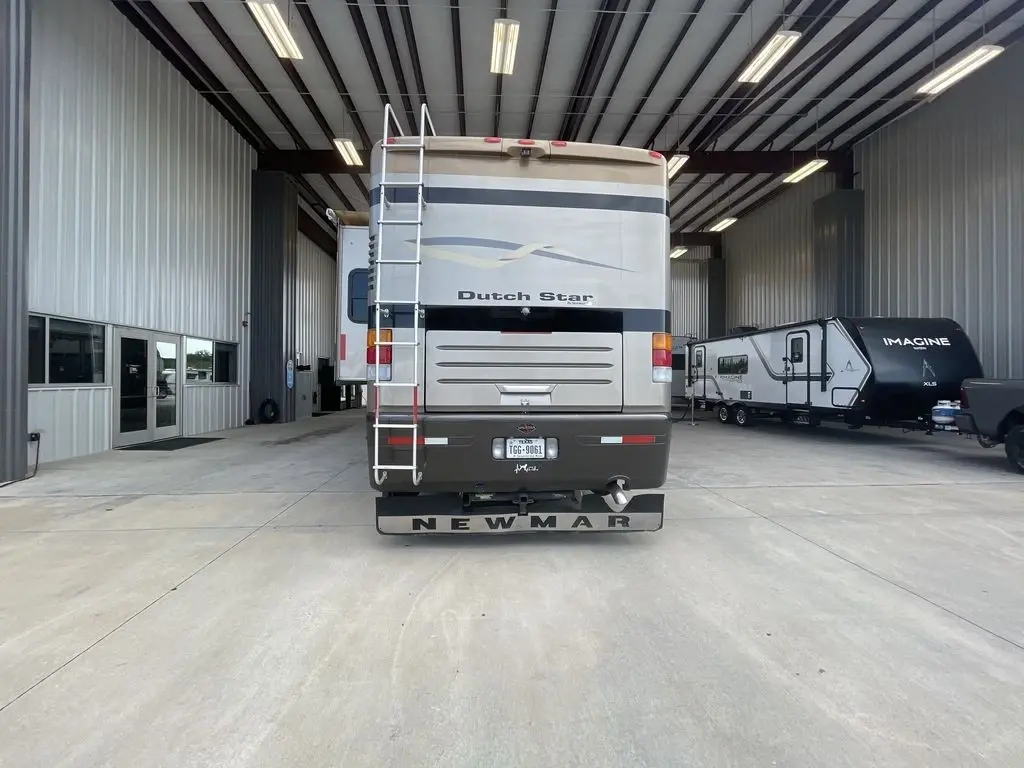 2004 Newmar DUTCHSTAR
