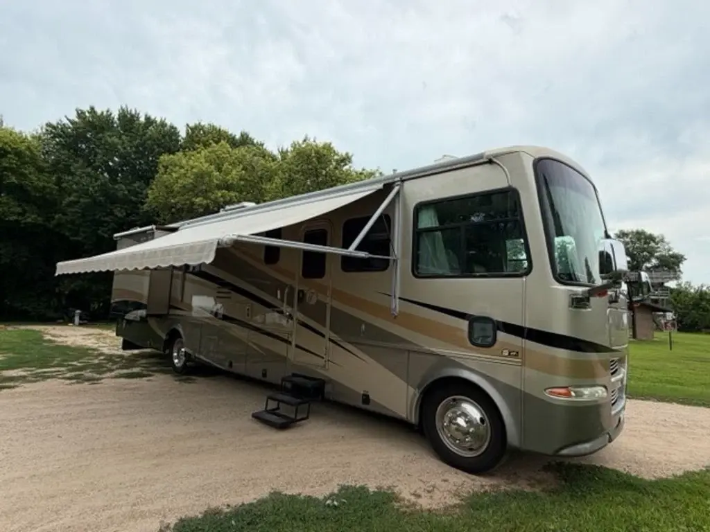 2006 Tiffin Motorhomes Allegro Bay Class A Motorhome