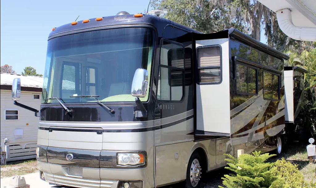 2009 Monaco Knight Class A Motorhome