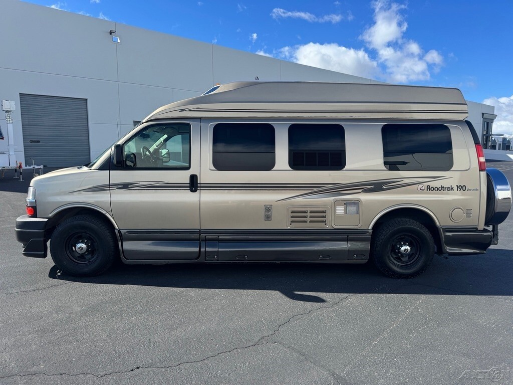 2010 Roadtrek 190 Versatile Motorized Class B