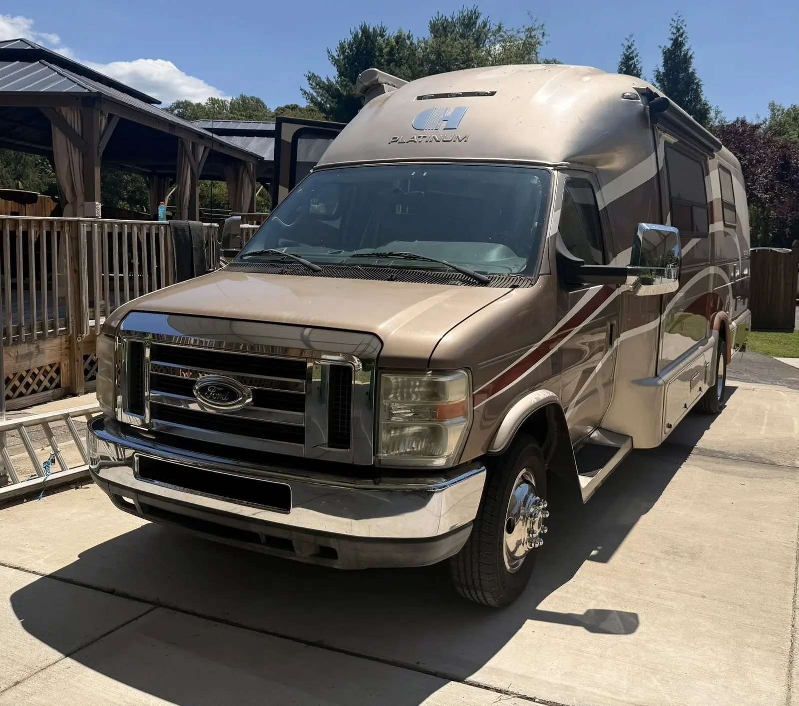 2011 Coach House Platinum 261 XL